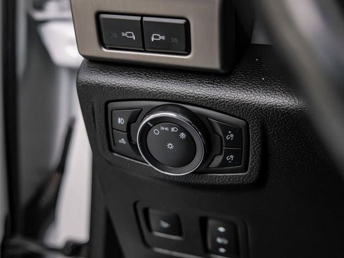 Used 2021 Ford F450 Platinum w/ FX4 Off-Road Package image 30