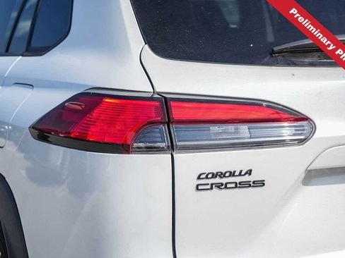 Used 2024 Toyota Corolla Cross AWD Hybrid w/ Convenience Package image 9