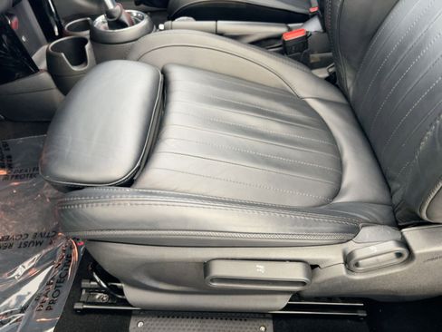 Used 2019 MINI Cooper S w/ Driver Assistance Package image 14