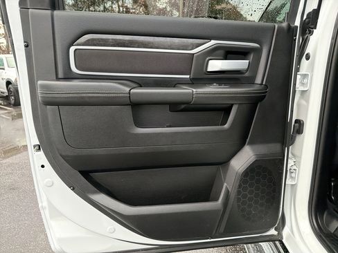 Used 2024 RAM 2500 Big Horn image 22