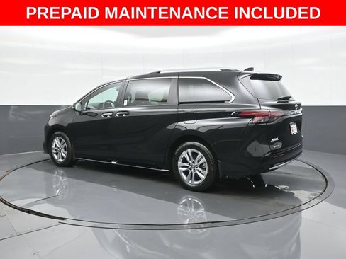 Certified 2026 Toyota Sienna Limited FWD image 5