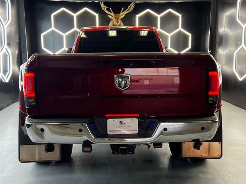 Used 2018 RAM 3500 Tradesman w/ Chrome Appearance Group image 9