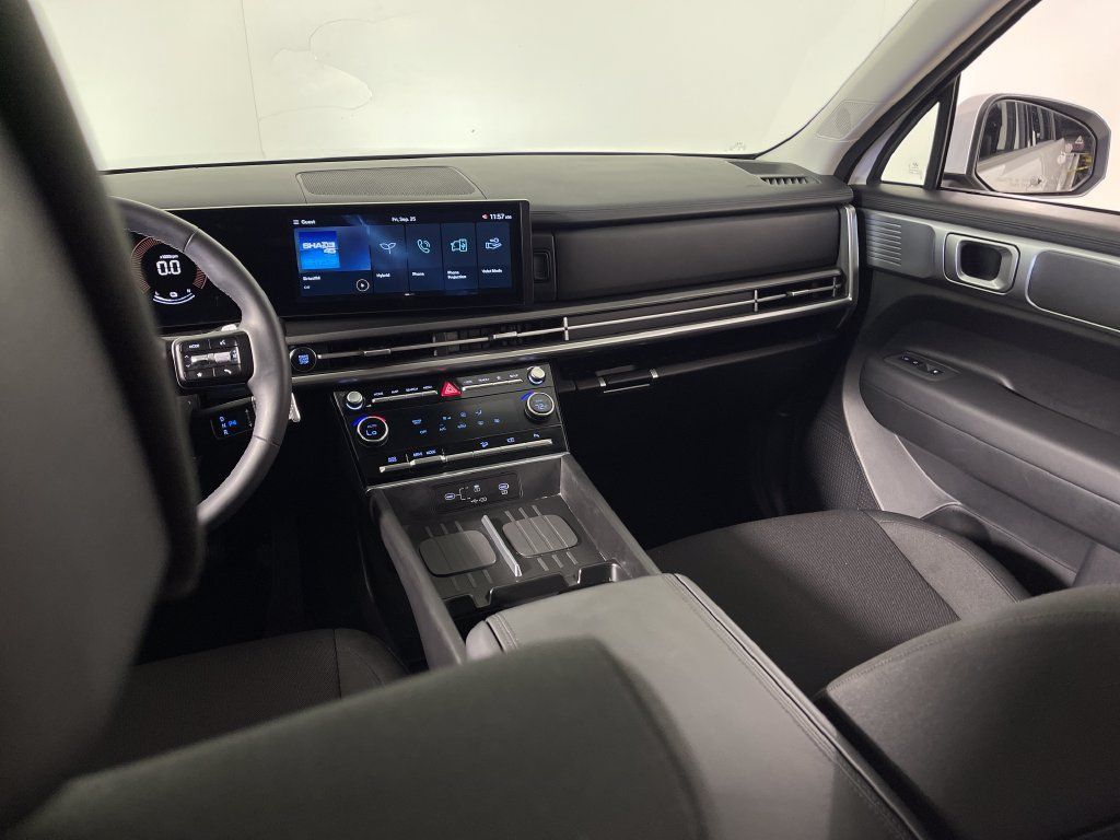 Certified 2026 Hyundai Santa Fe SE FWD image 18