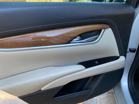 Used 2018 Cadillac XTS Luxury FWD image 26