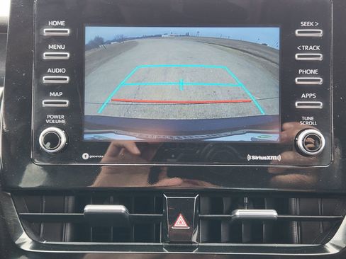 Used 2022 Toyota Camry SE image 22