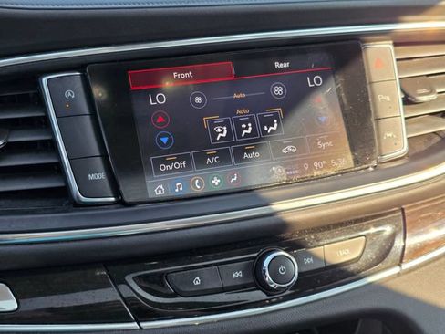 Used 2023 Buick Enclave Essence w/ Experience Buick Package FWD image 23