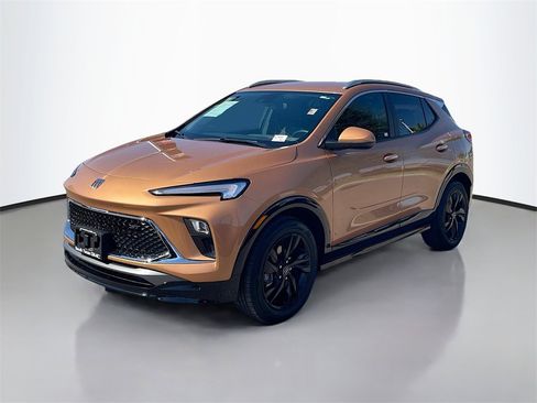 Used 2024 Buick Encore GX Sport Touring w/ Comfort Package image 3