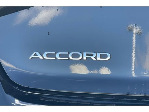 Certified 2025 Honda Accord SE image 17