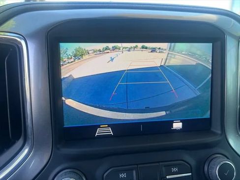 Used 2022 Chevrolet Silverado 1500 LT Trail Boss w/ Bed Protection Package AWD/4WD image 27