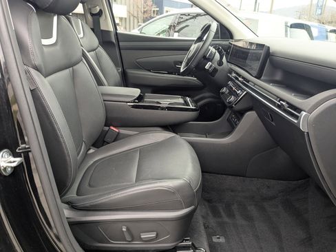 Certified 2025 Hyundai Tucson Limited image 32