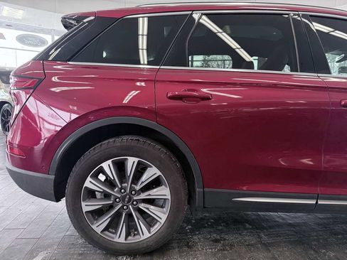 Used 2022 Lincoln Corsair Reserve w/ Equipment Group 201A image 8