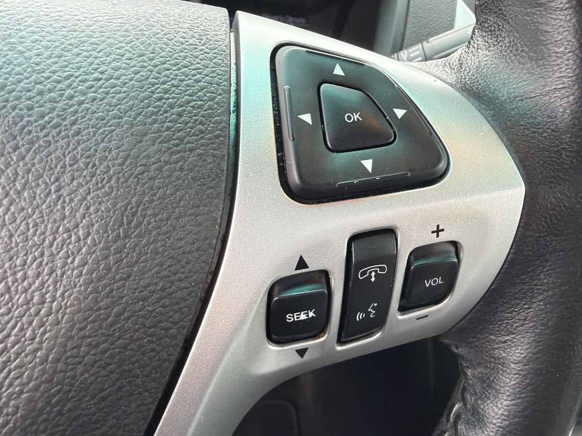Used 2012 Ford Explorer Limited FWD image 39