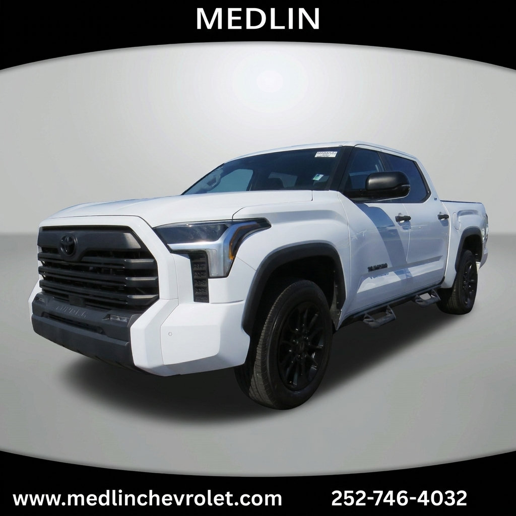 Used 2023 Toyota Tundra SR5 w/ SR5 Convenience Package AWD/4WD image 4