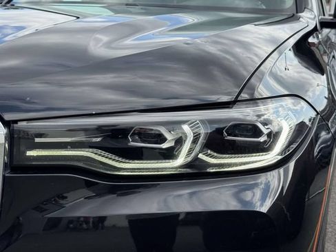 Used 2020 BMW X7 xDrive40i w/ Premium Package AWD/4WD image 13