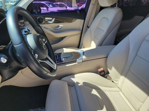 Used 2020 Mercedes-Benz GLC 300 4MATIC image 28