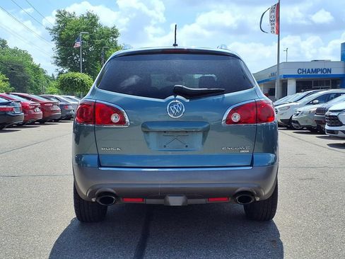 Used 2009 Buick Enclave CXL w/ Trailering Provision Package FWD image 5