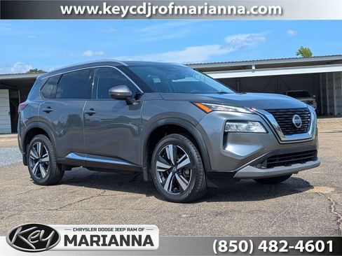 Used 2021 Nissan Rogue SL FWD image 1