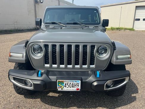 Used 2023 Jeep Wrangler Unlimited Sahara w/ Cold Weather Group AWD/4WD image 11