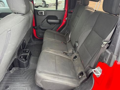 Used 2020 Jeep Gladiator Sport w/ Quick Order Package 24S AWD/4WD image 13
