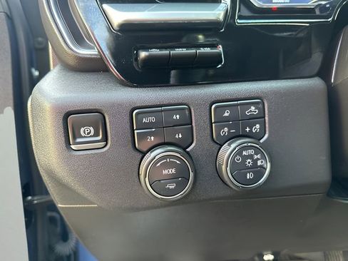 Used 2024 Chevrolet Silverado 1500 High Country w/ High Country Premium Package image 22