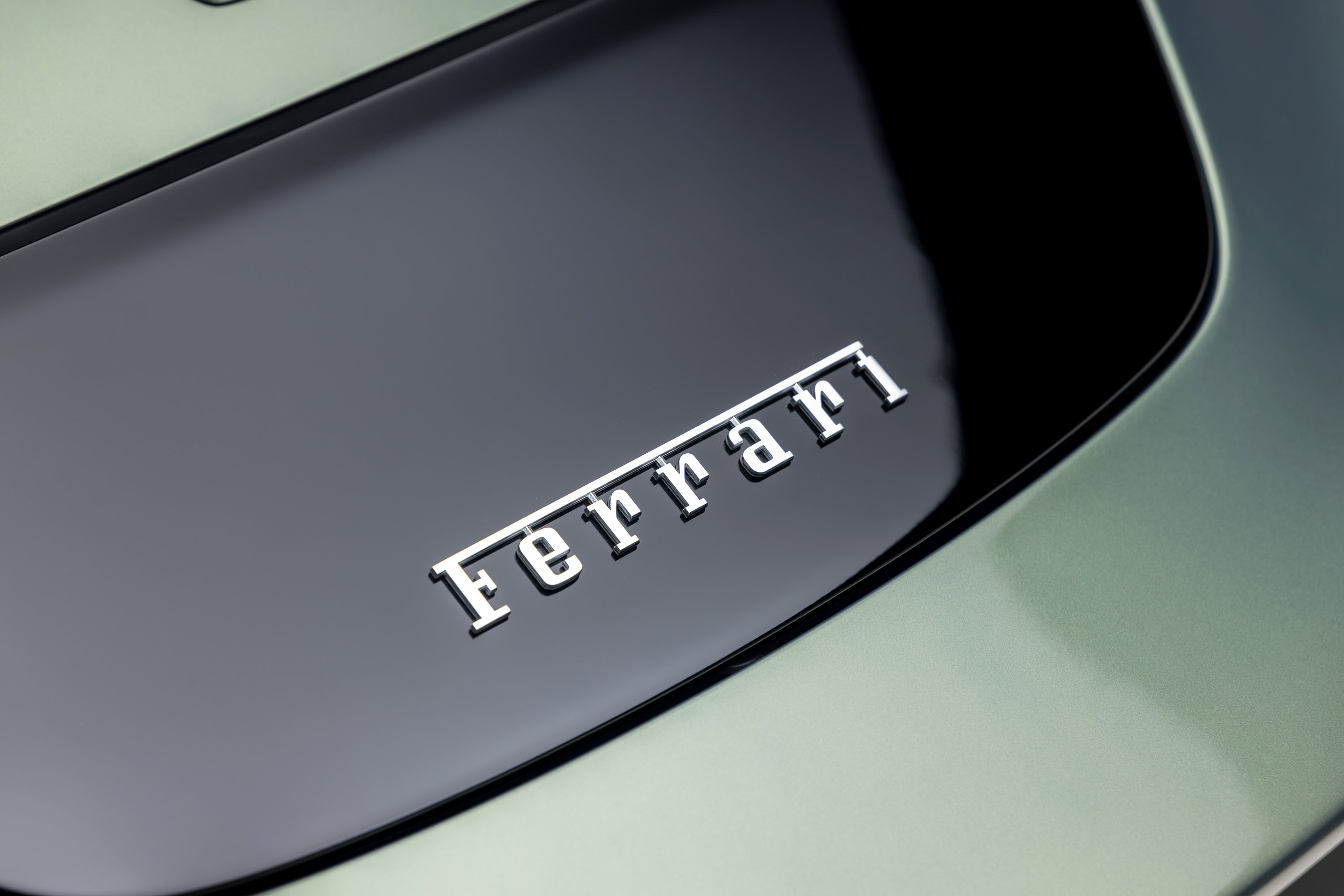 Certified 2026 Ferrari Roma Spider RWD image 35