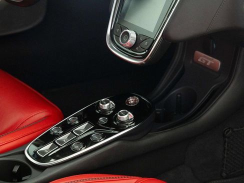 Used 2023 McLaren GT image 31