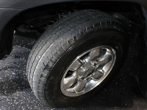 Used 2010 Toyota Tacoma PreRunner RWD image 25
