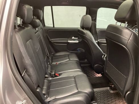 Used 2021 Mercedes-Benz GLB 250 4MATIC image 26