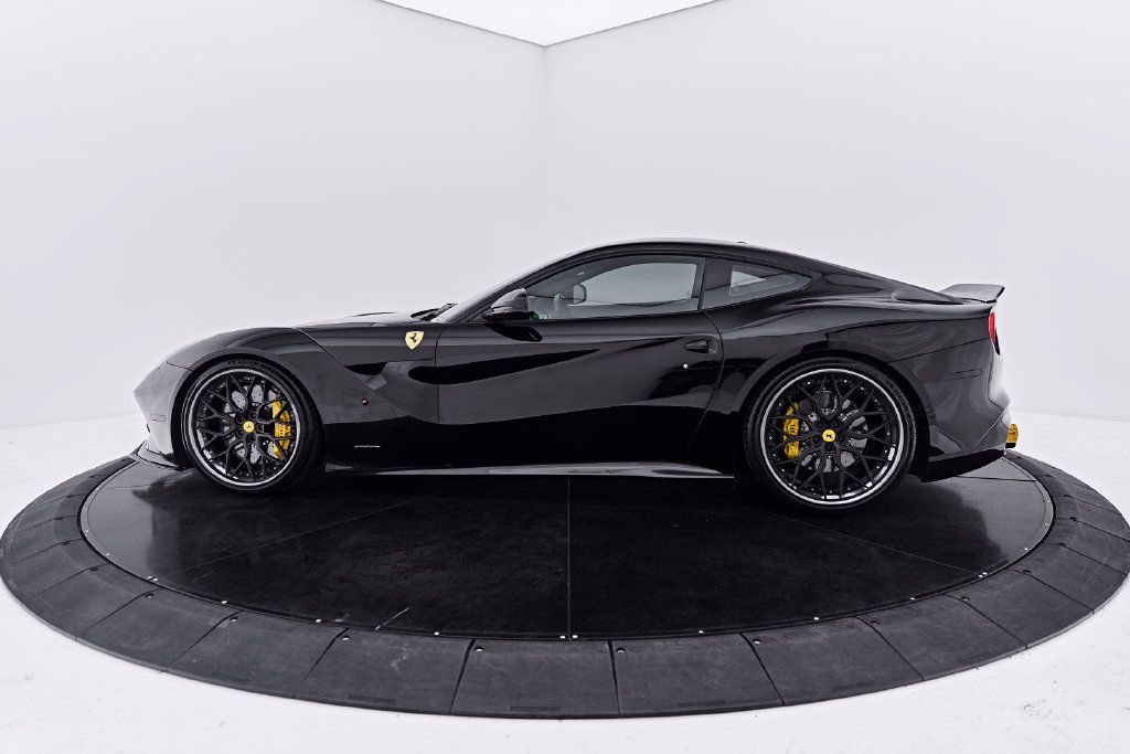 Used 2015 Ferrari F12 Berlinetta RWD image 16