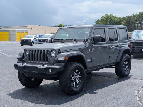 Used 2019 Jeep Wrangler Unlimited Sport S AWD/4WD image 3