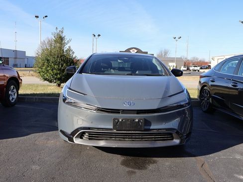 Used 2024 Toyota Prius Limited image 5