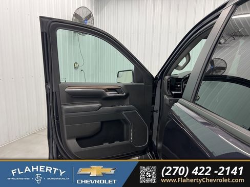 Used 2024 Chevrolet Silverado 1500 LT image 8