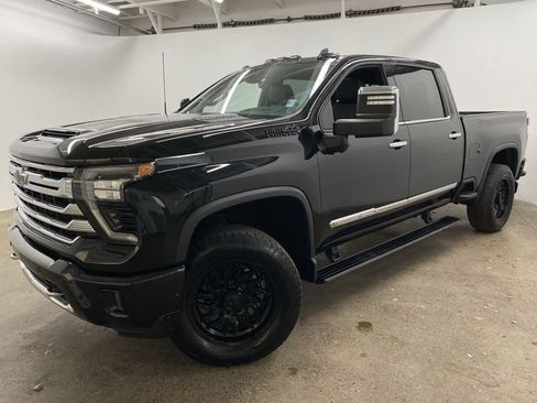 Used 2024 Chevrolet Silverado 2500 High Country w/ High Country Premium Package image 1