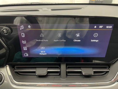 New 2026 Chevrolet Trax LT w/ Driver Confidence Package FWD image 4