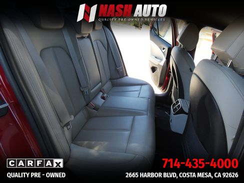 Used 2022 Genesis G70 2.0T RWD image 32