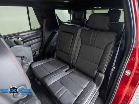 Used 2022 Chevrolet Tahoe RST w/ Luxury Package AWD/4WD image 33