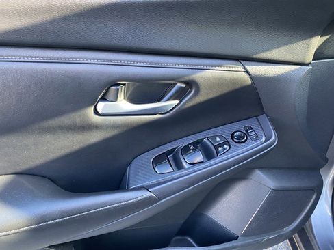 Used 2024 Nissan Sentra SV image 13