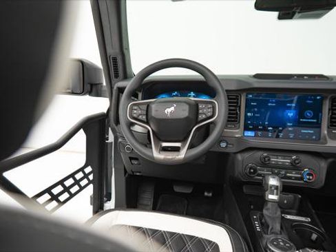 Used 2025 Ford Bronco 4-Door image 27