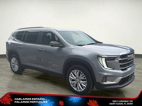 Certified 2026 GMC Acadia Elevation w/ Elevation Premium Package FWD image 8