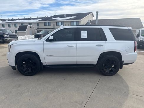 Used 2019 GMC Yukon SLT w/ Graphite Performance Edition image 2