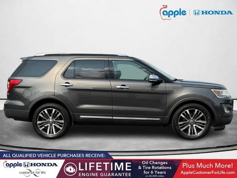 Used 2016 Ford Explorer Platinum AWD/4WD image 2