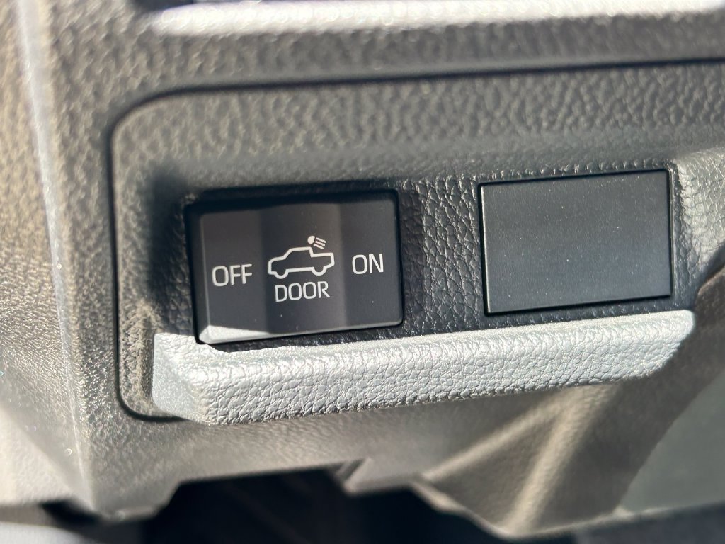 Certified 2025 Toyota Tacoma SR AWD/4WD image 23