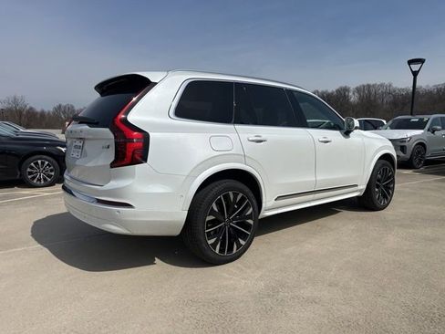 New 2026 Volvo XC90 B6 Plus image 7