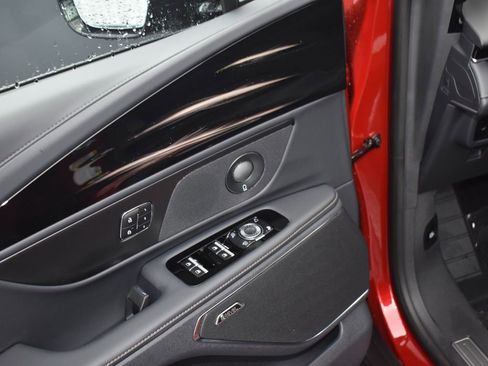 New 2026 Lincoln Nautilus Reserve w/ Jet Appearance Package image 9