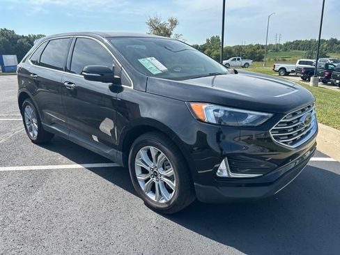Used 2024 Ford Edge Titanium AWD/4WD image 17