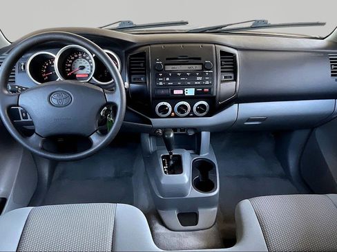 Used 2010 Toyota Tacoma 2WD Regular Cab image 8