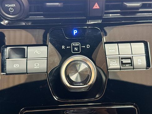 Used 2025 Toyota bZ4X XLE image 25