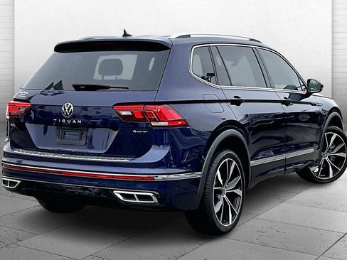 Used 2022 Volkswagen Tiguan SEL R-Line image 11