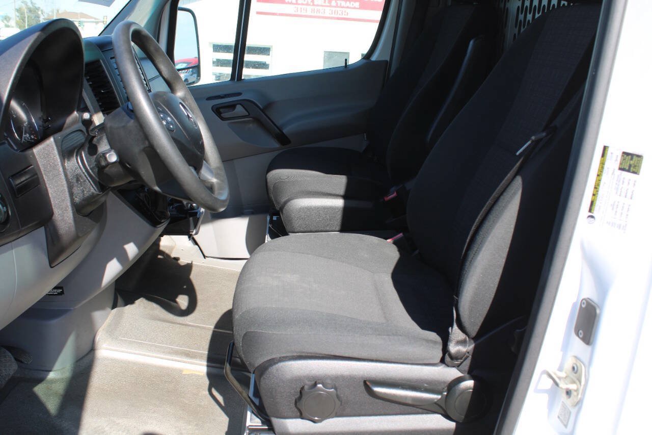 Used 2018 Mercedes-Benz Sprinter 2500 image 10