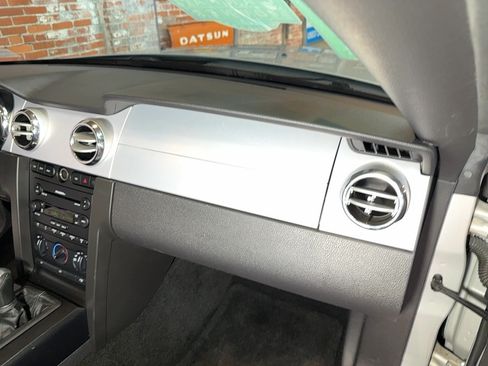 Used 2005 Ford Mustang GT RWD image 59